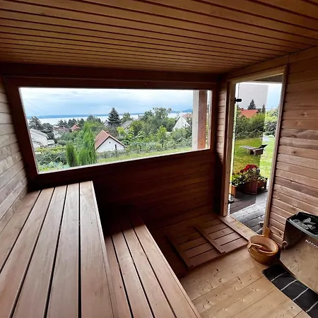 Flow House&garden Badacsonytomaj